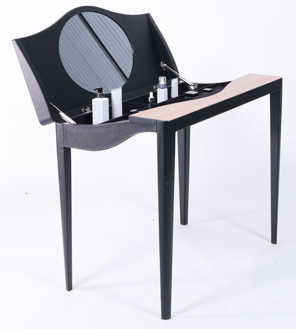Cosmetic Table