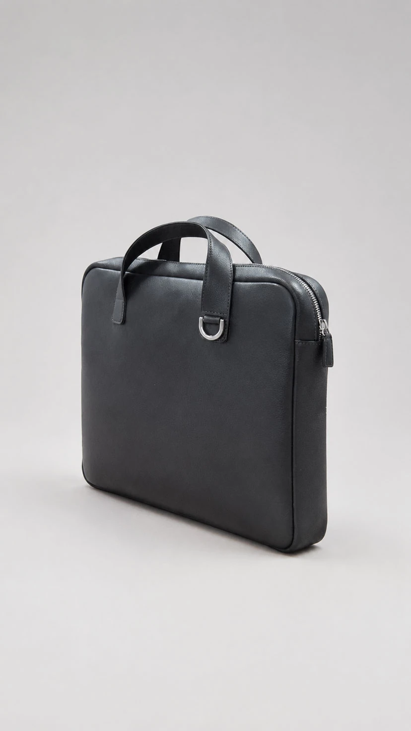 Slim black leather laptop briefcase 5715 side view – กระเป๋าเอกสารหนังสีดำ