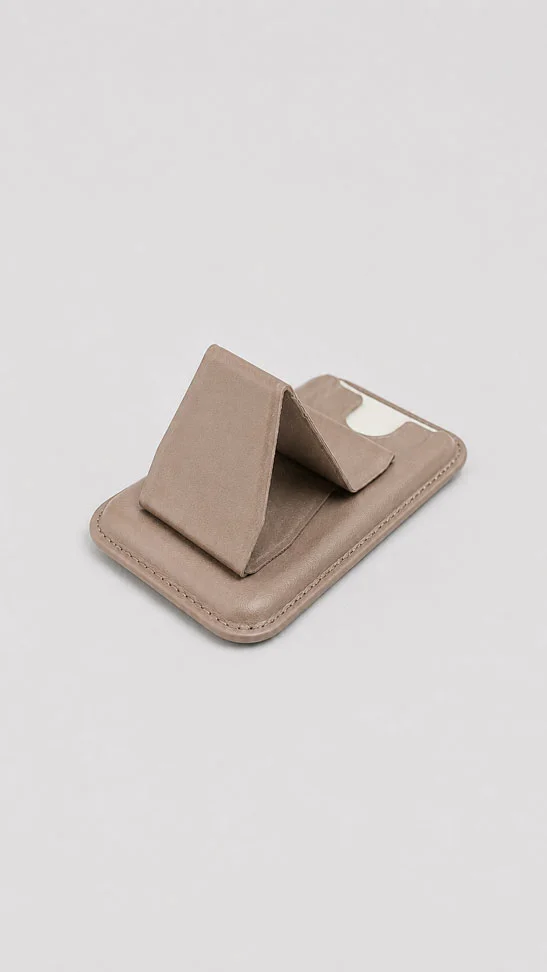 MagSafe Wallet Stand หนังแท้ รุ่นบางพิเศษ พร้อมที่คล้องนิ้ว | Leather Mine